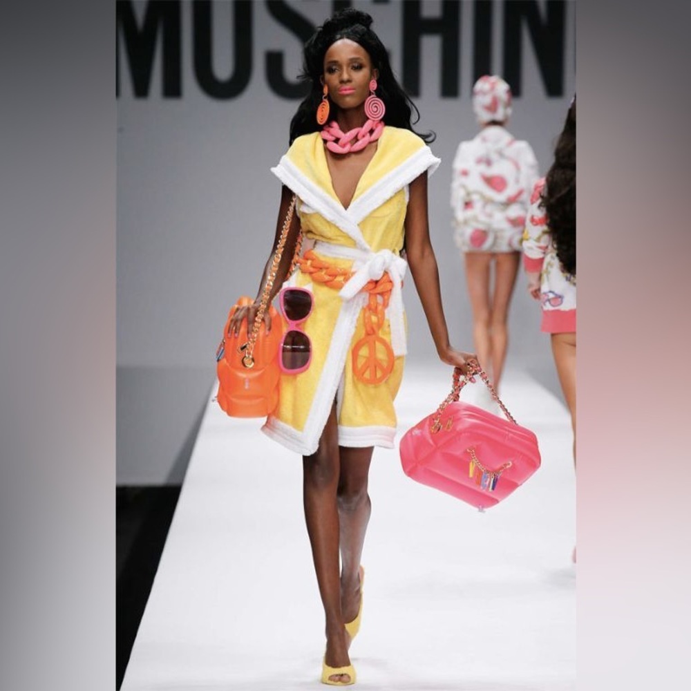 Moschino Inflatable Bag - Picture 3 of 6